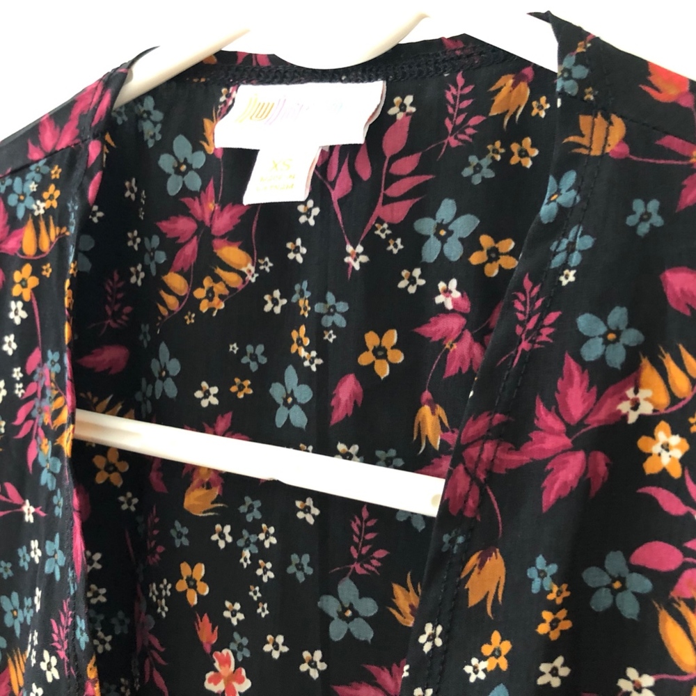 NWT LuLaRoe Joy Floral Vest - XS